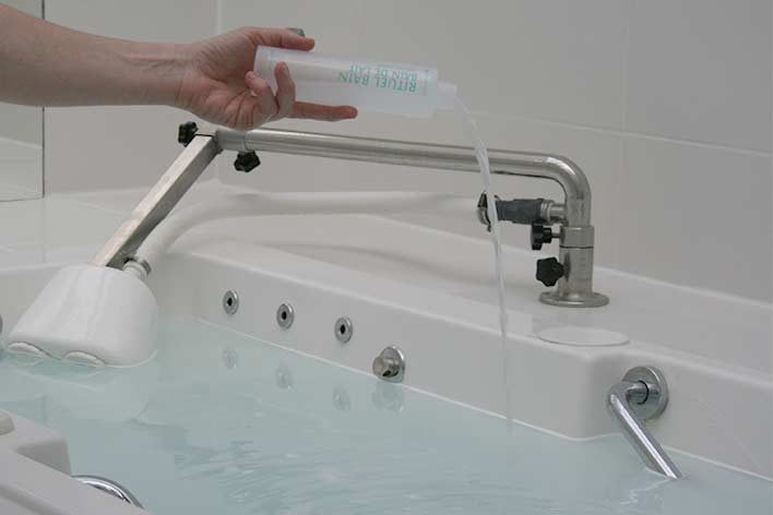 Hydro-Massaging Bath